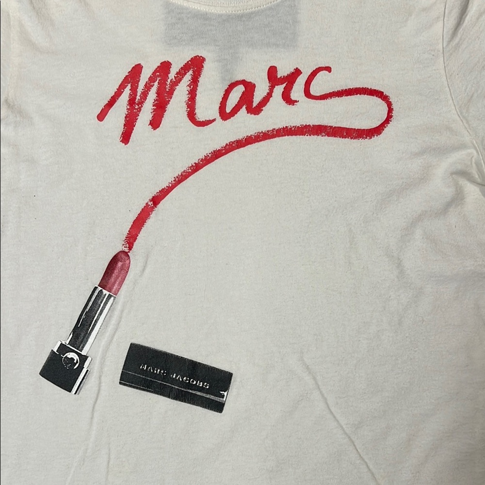 Marc Jacobs T-Shirt with Red Lipstick Design - Picture 3 of 11